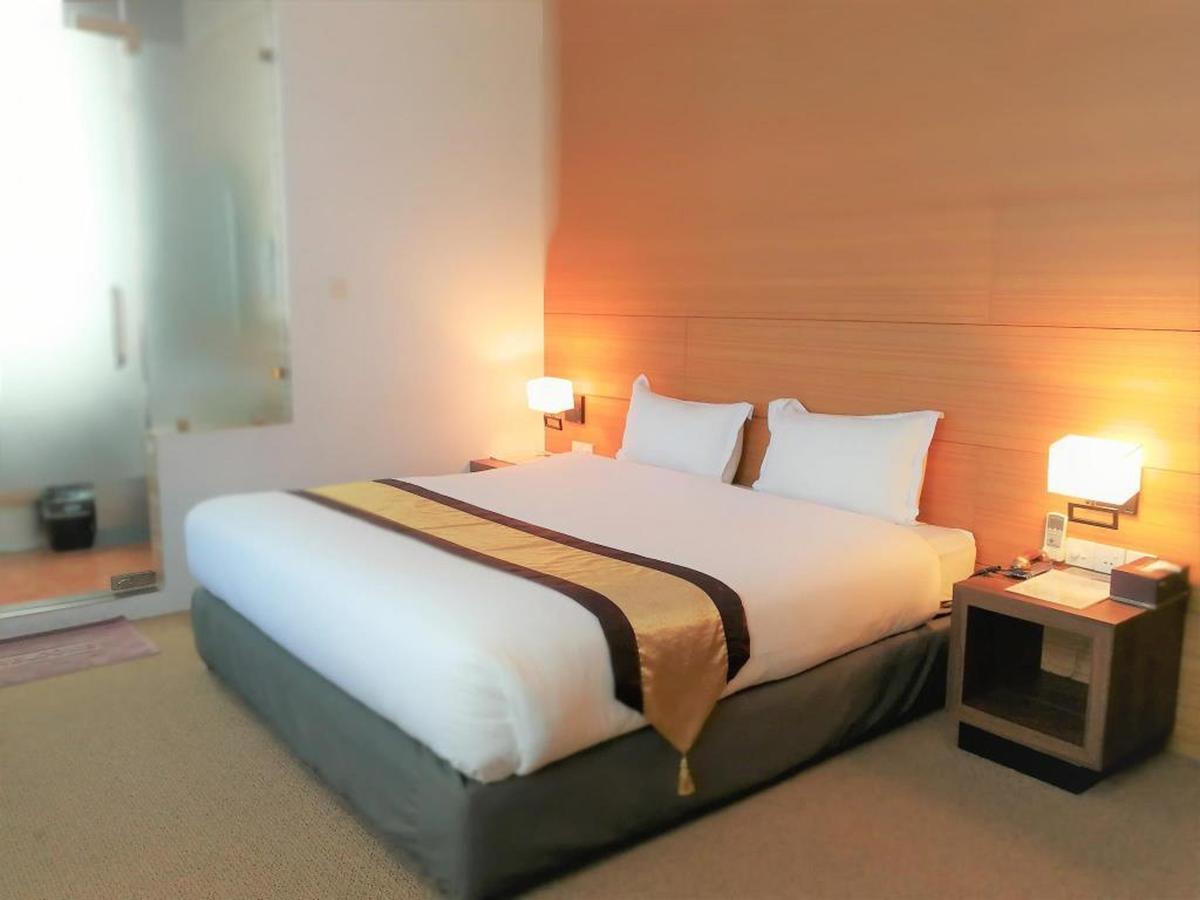 Yama Hotel & Rooftop Bar Yangon Luaran gambar